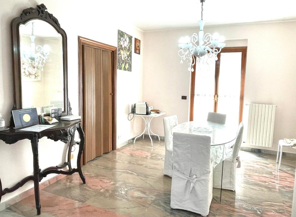 La Vie En Rose Mattinata Apartman Kültér fotó
