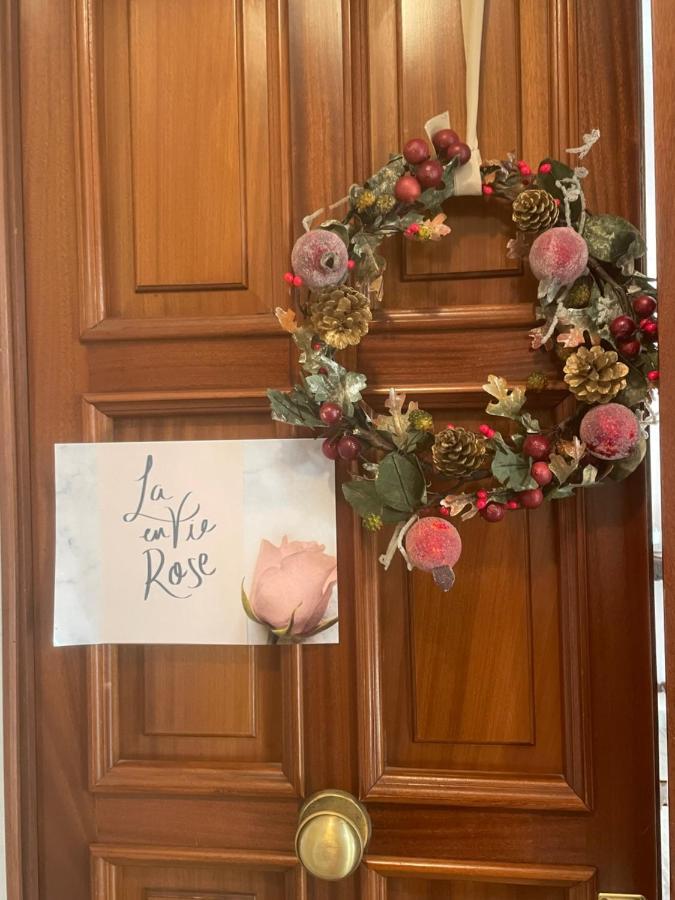 La Vie En Rose Mattinata Apartman Kültér fotó